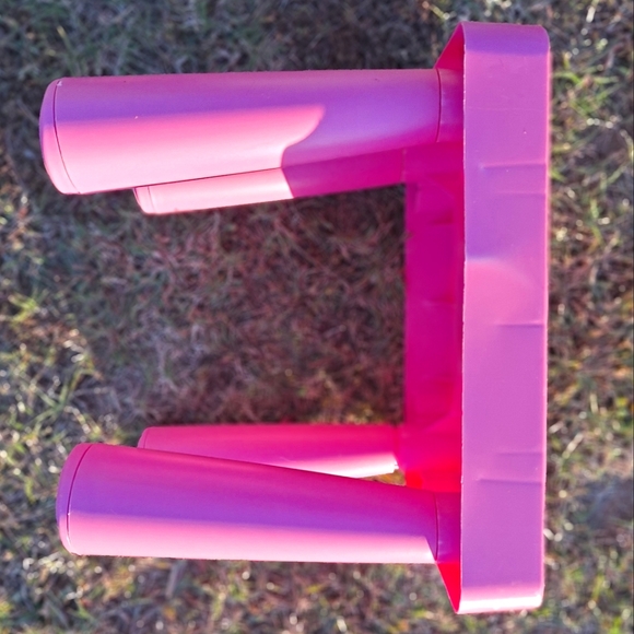 Kids Only Disney Pink Princesses Hard Plastic Bedside Table With Removable Legs - Picture 5 of 8